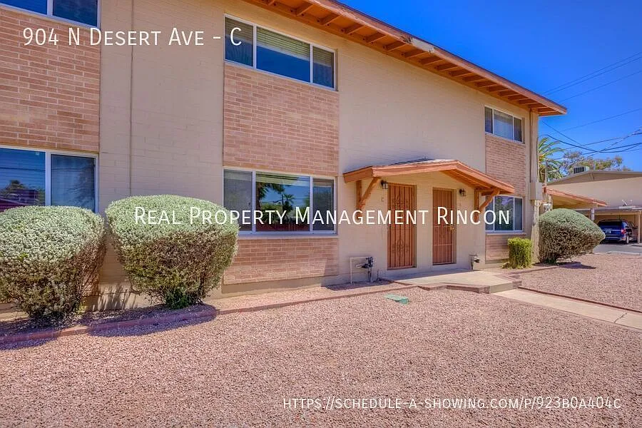 3 Bed, 1.5 Bath Condo With Washer/Dryer In Central Tucson! — Photo 1