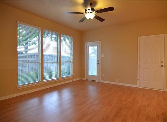 3rd image of 2203 Meadowstone Dr