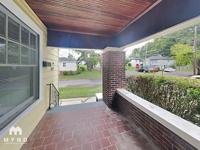 4817 Avenue N — Photo 35