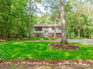 221 Provident Pl, Coventry, RI 02816