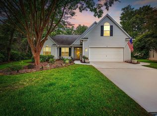 23 Revolution Ct, Pawleys Island, SC 29585