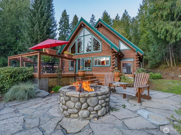 6323 N Lake Cushman Road, Hoodsport, WA 98548