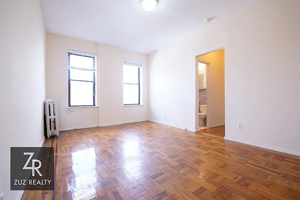 Rented by Zuz Realty | media 4