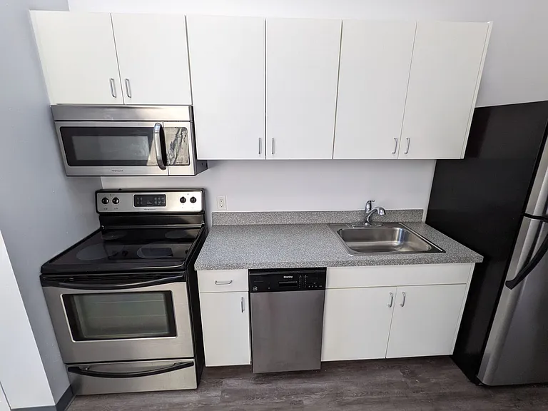 155 Liberty St NE — Photo 21