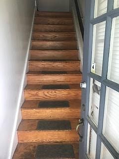 3rd image of 3243 Woodrow Ave #2