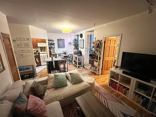 Rented by Guidance Realty Corp. | media 17