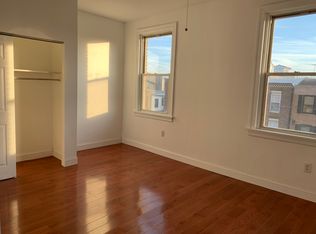 1017 Christian St APT 3, Philadelphia, PA 19147