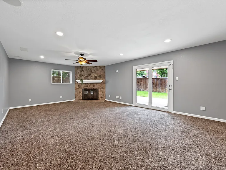 1103 Wildwood Dr — Photo 15