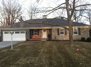 9005 Cherokee Ln, Leawood, KS 66206