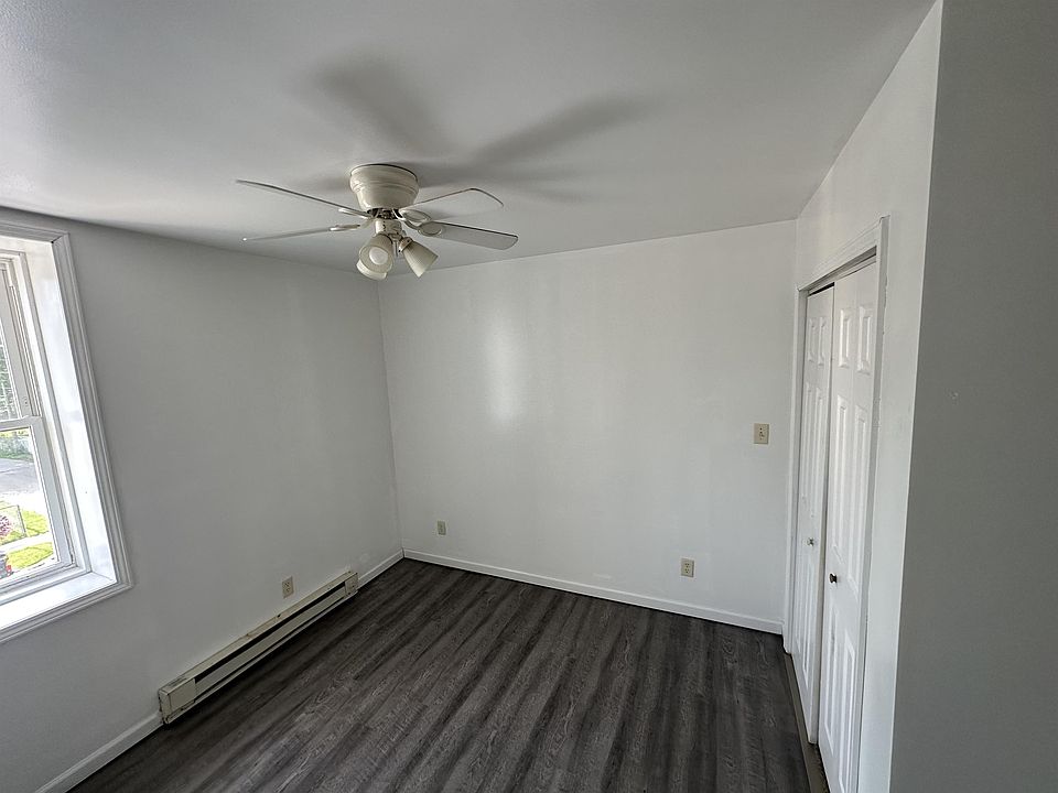 2nd image of 105 E Emeline St #A