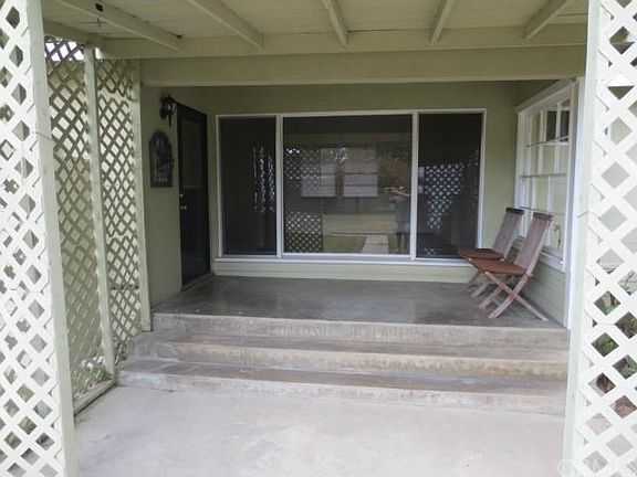 5th image of 393 Ramona Way