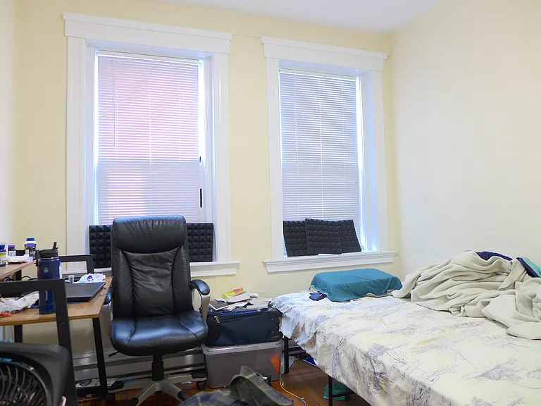 870 Huntington Ave #2 — Photo 6