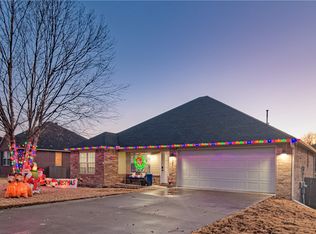 6371 Cord Ave, Springdale, AR 72762