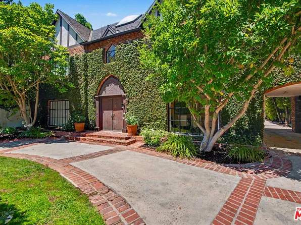 2411 Benedict Canyon Dr, Beverly Hills, CA 90210