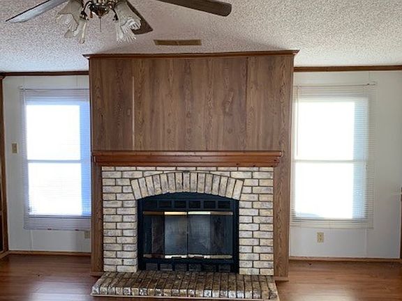 2nd image of 19 Peaceful Pines Dr