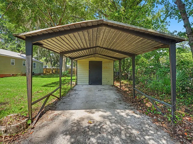 24 N Parkwood Dr — Photo 36