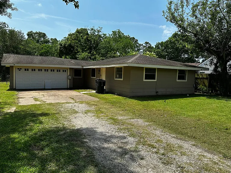 6648 Val St — Photo 12