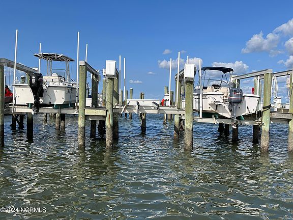 2nd image of 100 Olde Towne Yacht Club Drive #D5