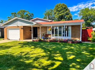 15224 Ridgeway Ave, Midlothian, IL 60445