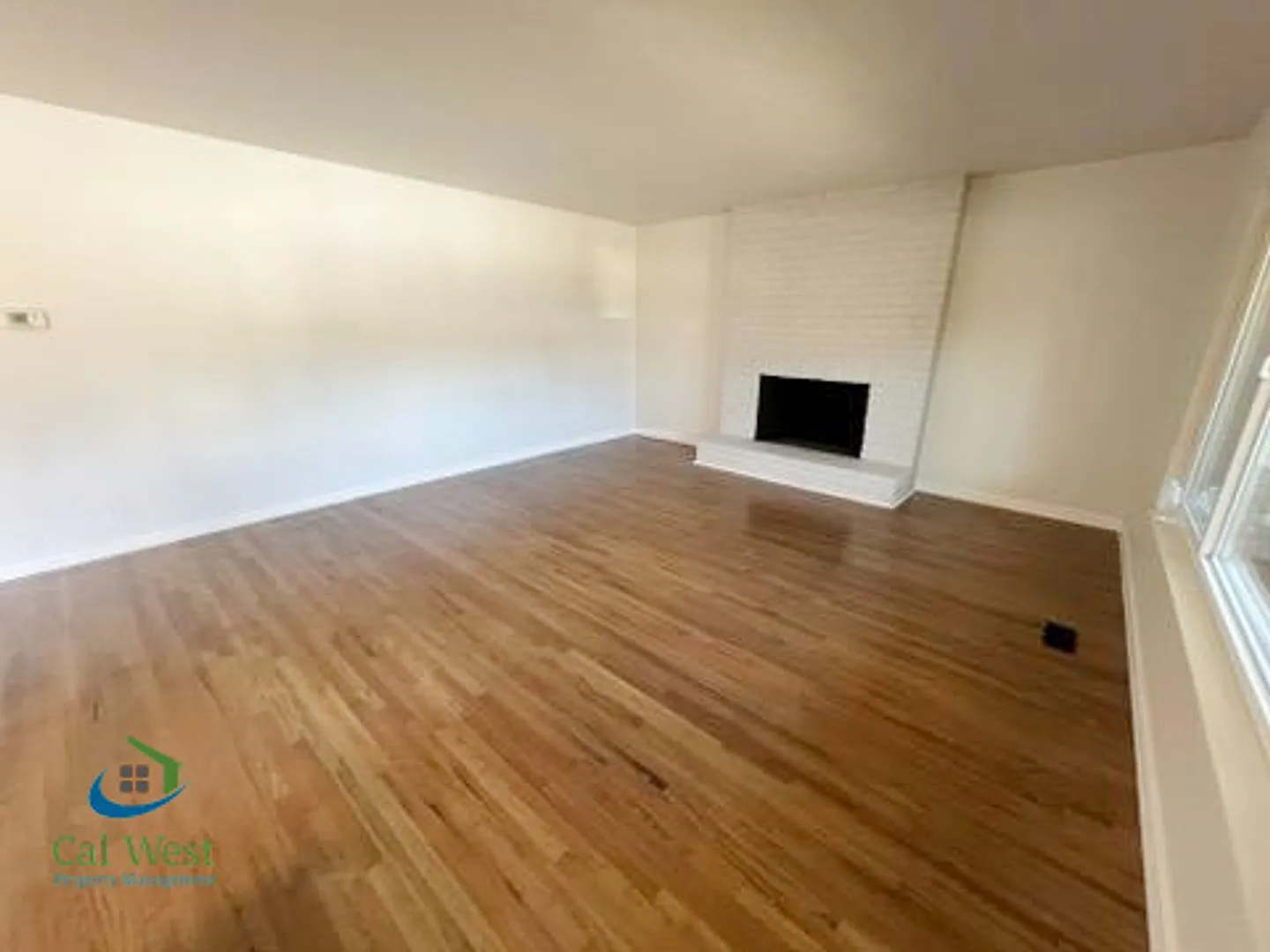 $6295 - Beautiful and Completely Remodeled 3 Br / 2.5 Ba Willow Glen Beauty — Photo 2