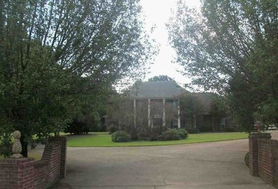 1st image of 50 Brierwood Cir