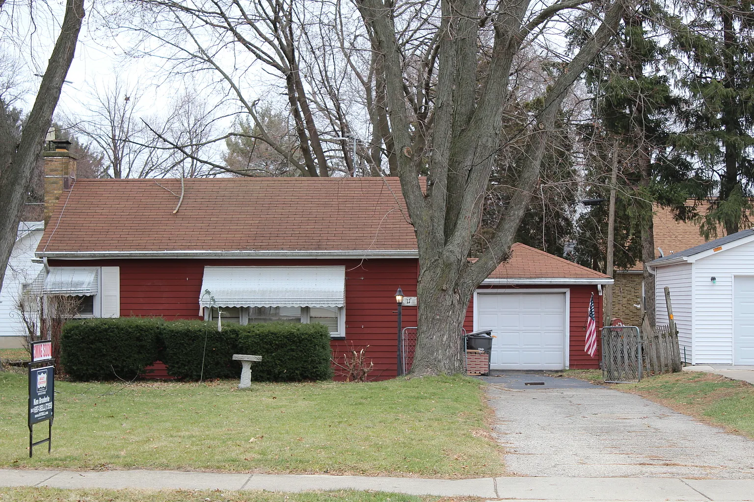 11 N Clifton Ave photo 1