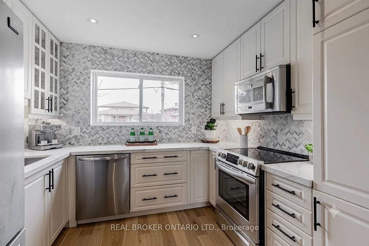 4 bed, $3,200 — Photo 3