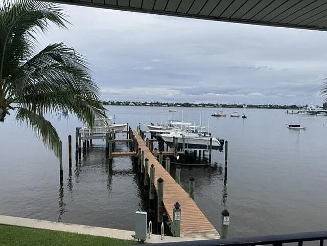 2 bed, 2.0 bath, 1225 sqft, $3,095 — Photo 4