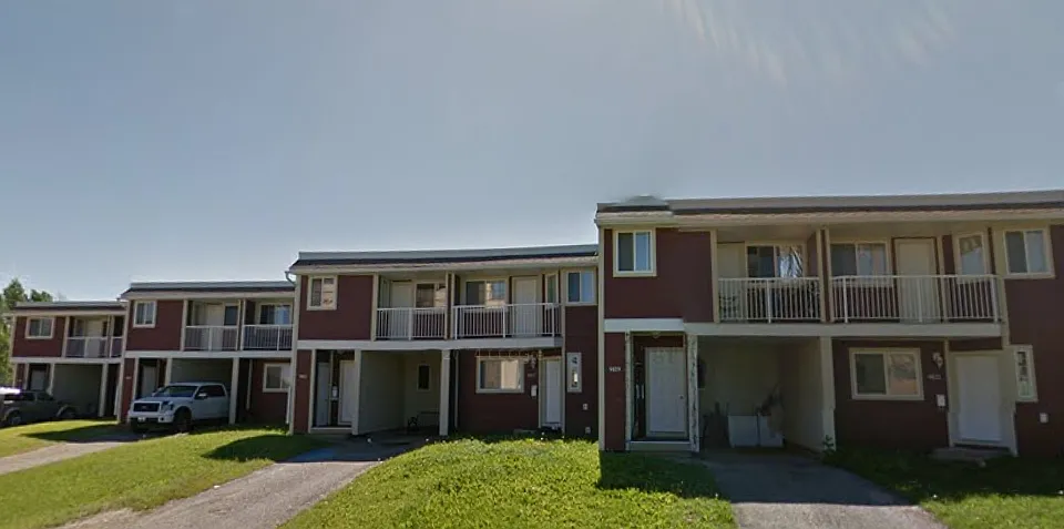 9807 108th Ave
