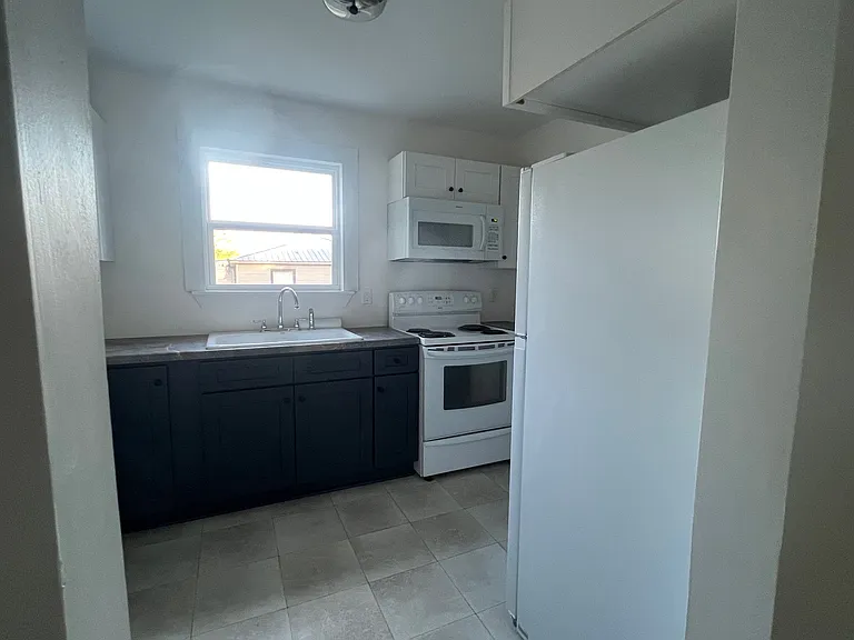 805 Maude Ave #805 — Photo 13