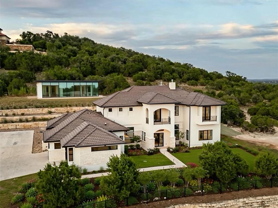 1st image of 106 Bella Montagna Cir