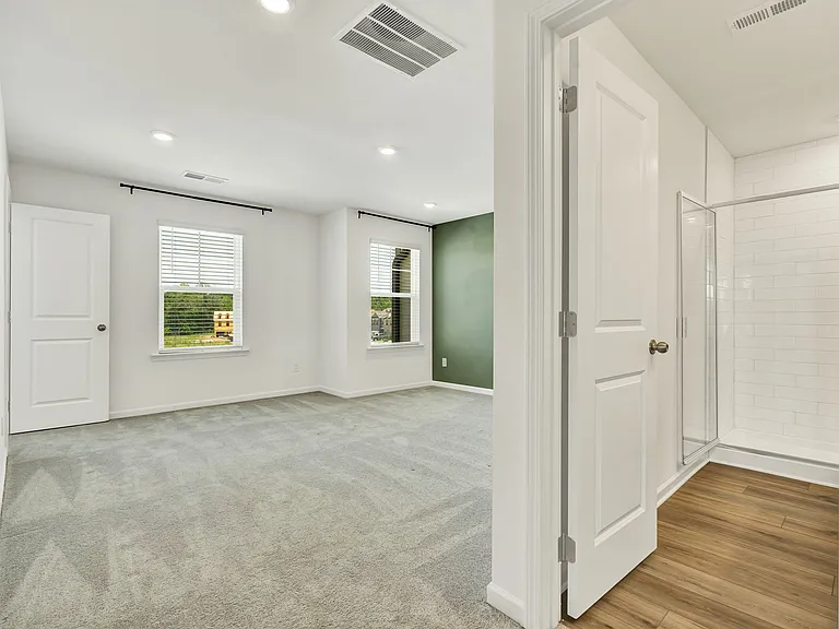 5010 Highwood Dr NE — Photo 20