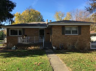 14 Riser Ave, Bloomington, IL 61701