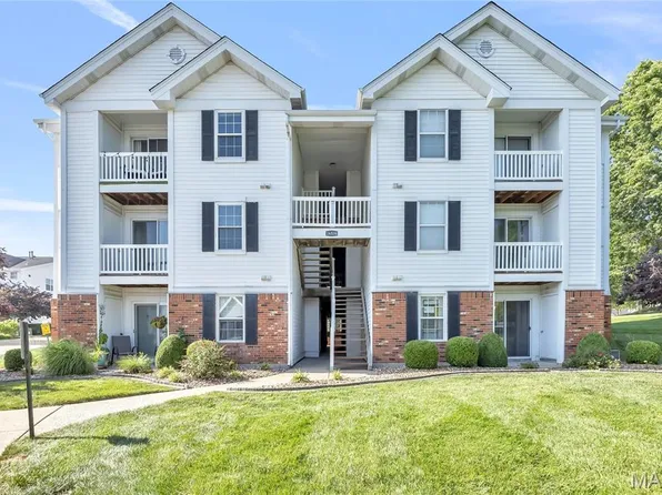 16538 Victoria Crossing Dr Unit A, Grover, MO 63040