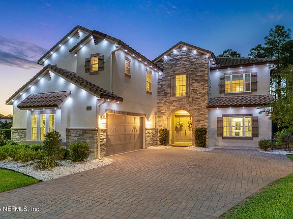 3rd image of 2440 IZOLA Court