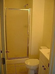595 W 8th Street — Photo 3