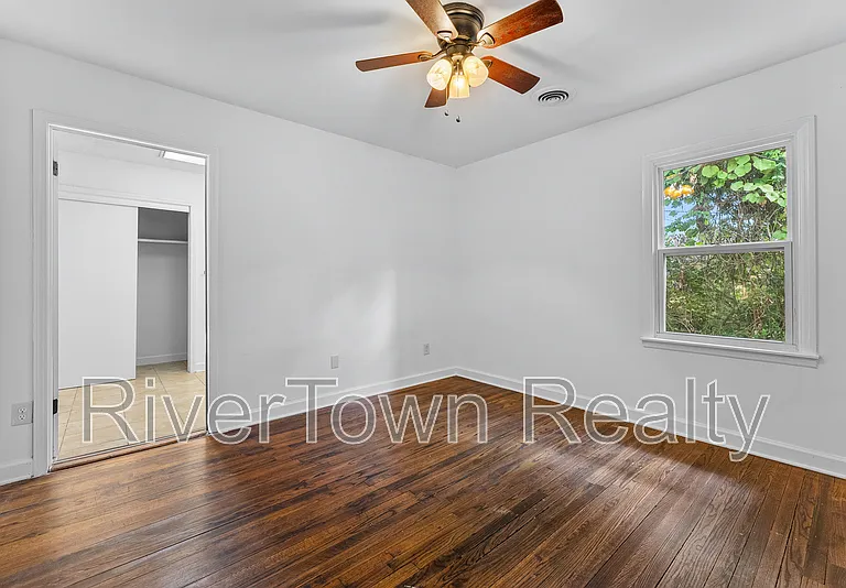 810 Indian Dr — Photo 19