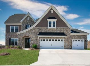 518 Brier Knob Dr, Fort Mill, SC 29715