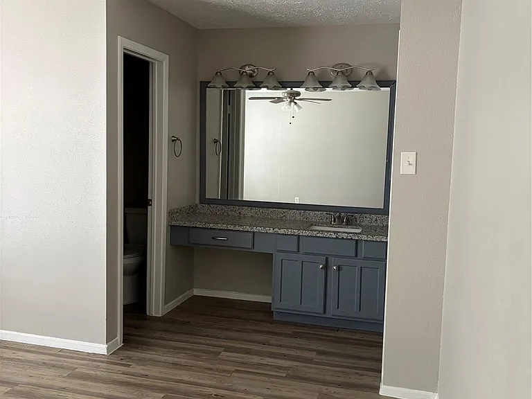 16322 Maplemont Dr — Photo 9