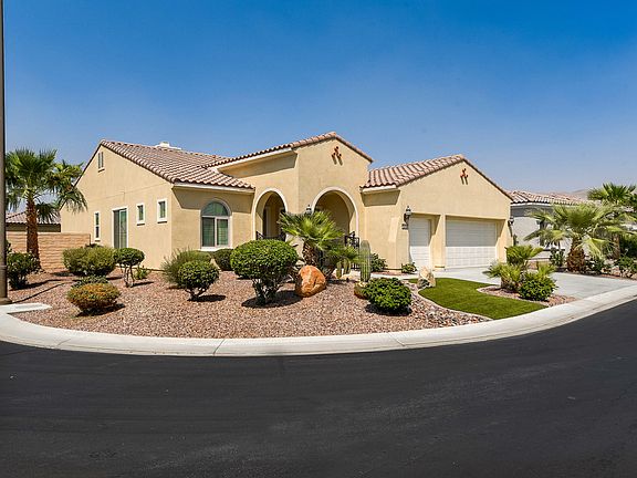 4th image of 81240 Avenida Neblina