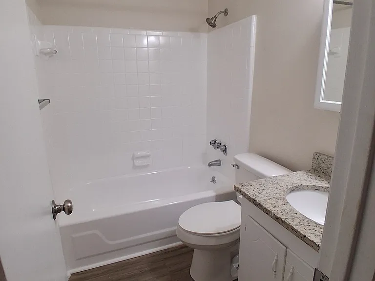 103 Robin St — Photo 10