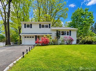 12 Barrie Rd, East Brunswick, NJ 08816