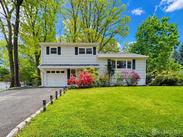 12 Barrie Rd, East Brunswick, NJ 08816