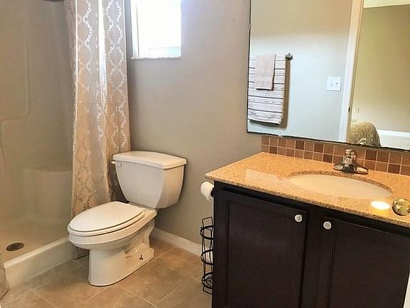 5th image of 825 Albi Ct