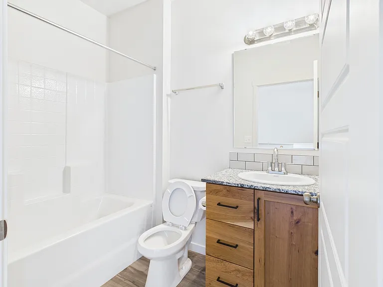 Bellevue Towers LLC — Photo 24