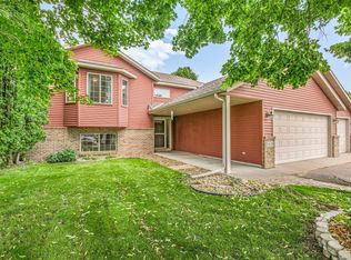 1419 Hillside Ct, Sauk Rapids, MN 56379