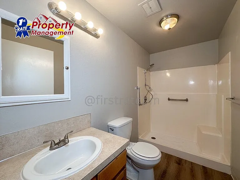 5140 W Kootenai St #13 — Photo 9