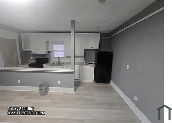 2 bed, 1100 sqft, $1,100 — Photo 3