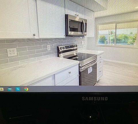 2nd image of 12214 N Lake Forest Dr