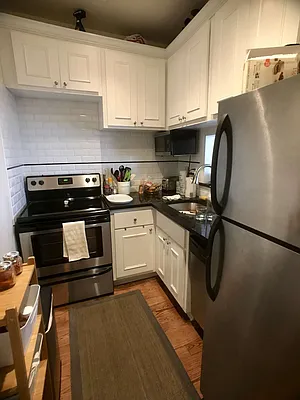 Rented by Irving Properties of New York, LLC | media 22